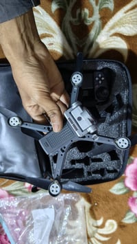 كاميرا • بطاريتين • اكسسوارات كاملة