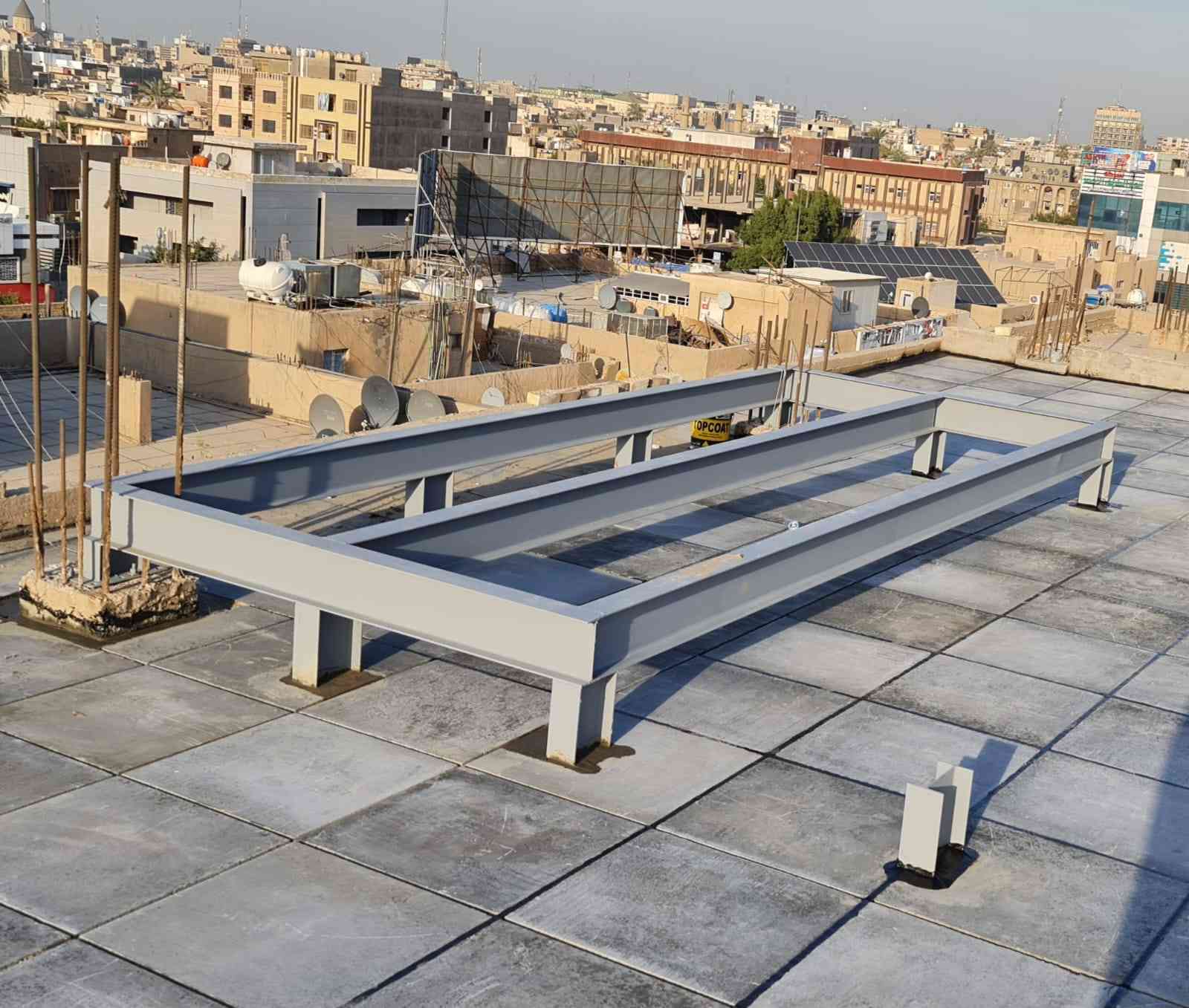 تُنفَّذ القواعد الخاصة بالمولدات الكهربائية وأجهزة التبريد المركزي لغرض تحمّل أوزان المعدات وتوزيع الأحمال بشكل آمن على الأرضية، وضمان تثبيت الأجهزة واستقرارها أثناء التشغيل.
كما تهدف هذه القواعد إلى تقليل الاهتزازات والضوضاء الناتجة عن عمل المعدات ومنع انتقالها إلى الهيكل الإنشائي للمبنى، إضافةً إلى حماية الأجهزة من الرطوبة والمياه من خلال رفعها عن منسوب الأرض.
وتُسهم القواعد أيضاً في تسهيل أعمال التشغيل والصيانة والفحص الدوري، وتحقيق الاستواء والمحاذاة الصحيحة للمعدات، مما يؤدي إلى إطالة العمر التشغيلي للأجهزة وضمان كفاءة وأمان التشغيل.
فولاذ ستيل
نُقدّم في فولاذ ستيل حلولًا متكاملة في تصنيع وتركيب الأعمال الحديدية وفق أعلى معايير الجودة والدقة، وبما يلبي متطلبات المشاريع السكنية، التجارية، والصناعية.
🔧 خدماتنا
تصنيع وتركيب الهياكل
والمنشآت الحديدية
السلالم، الدرابزين، والمظلات
الشاصيات والقواعد الخاصة
أعمال القص، اللحام، والتجميع الاحترافي
⭐ لماذا فولاذ ستيل؟
مواد عالية الجودة
دقة في التنفيذ
التزام بالمواصفات الهندسية
تسليم ضمن الوقت المحدد
خبرة عملية وكفاءة فنية
🏗️ رؤيتنا
أن نكون الخيار الأول في مجال الأعمال الحديدية من خلال الجودة، المصداقية، والالتزام.
للاستفسار والتواصل:
[٠٧٥٠٠٠٧٤٦٠/***********]
[Steel.foulath@gmail.com]
[الفرع الاول/بغداد كسرة وعطش الصناعية]
[الفرع الثاني/الصقلاوية الخط السريع مفرق سامراء]
