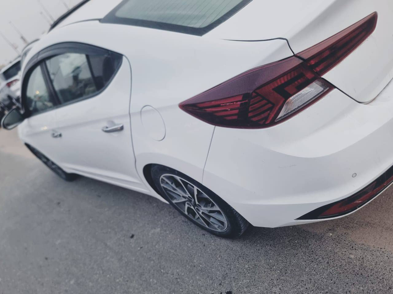 السلام عليكم 
الانترا 20 خليجي فول مواصفات
عدا البصمه 
 سياره مكفوله ماشيه 150
مطلوبه شركه استقطاع مباشر
السعر157 وبيها مجال( مكلف بالنشر ) 
هاتف/ *********** ناصرية, ذي قار
