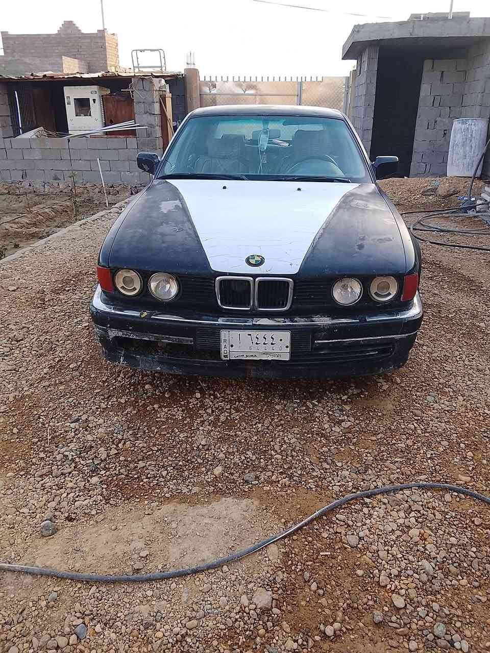 سلام عليكم
BMW للبيع
محرك 3500
گير اوتوماتيك
السنويه لسنة 2027
السعر 40$ وبيها مجال بسيط
للاستفسار الاتصال على الرقم 
***********
