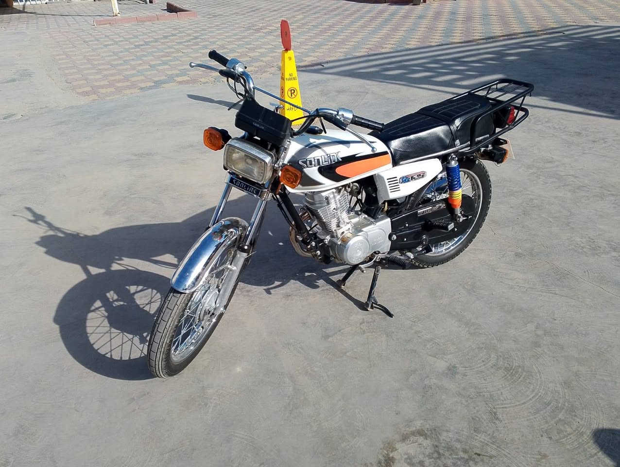 لبيع دراجه يراني سونك 4كير سعر550بي مجال مكاني بغداد المدينة الصدر اتصل 10775 035 8141
