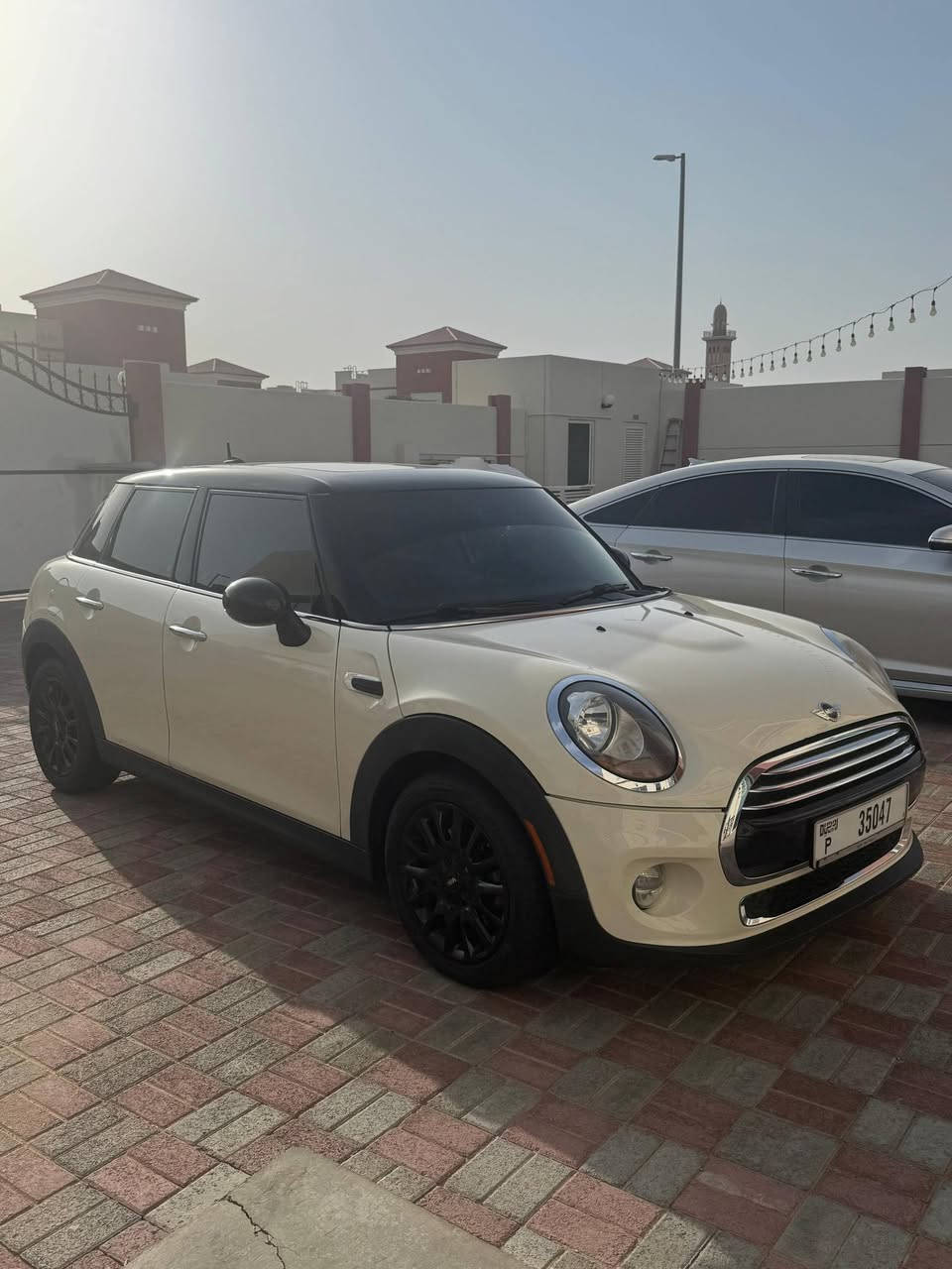 ميني كوبر Mini Cooper 
2019
وارد امريكا 
WMWXU1C5XK2J02832
بدون حوادث 
حاله ممتازه 
ممشي 129k km
موجوده في العين
مطلوب 32k درهم
055.15.00.105 
واتس واتصال 
0️⃣5️⃣5️⃣1️⃣5️⃣0️⃣0️⃣1️⃣0️⃣5️⃣


**إذا كنت صاحب هذا الإعلان وتريد حذفه لأي سبب، رجاءا أرسل رسالة إلى الدعم الفني**