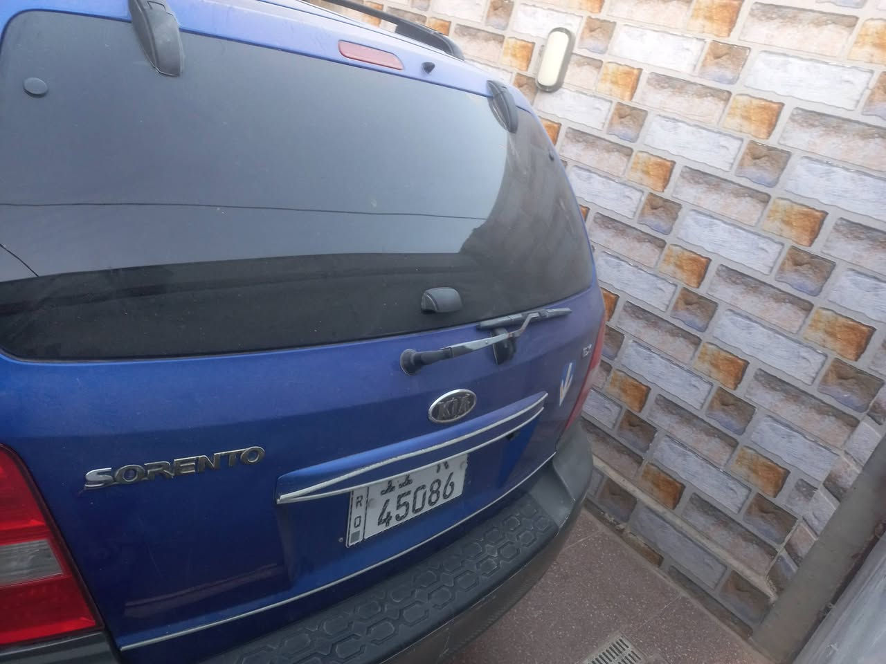 السلام عليكم سورنتو موديل 2009 خليجي رقم بغداد انكليزي بسمي بيه جاملغ أمامي عكس السايق صبغ وبارد باب السايق والباقي كفاله كير ومكينه وتبريد كفاله  السعر ٨٠ للاتصال ***********
