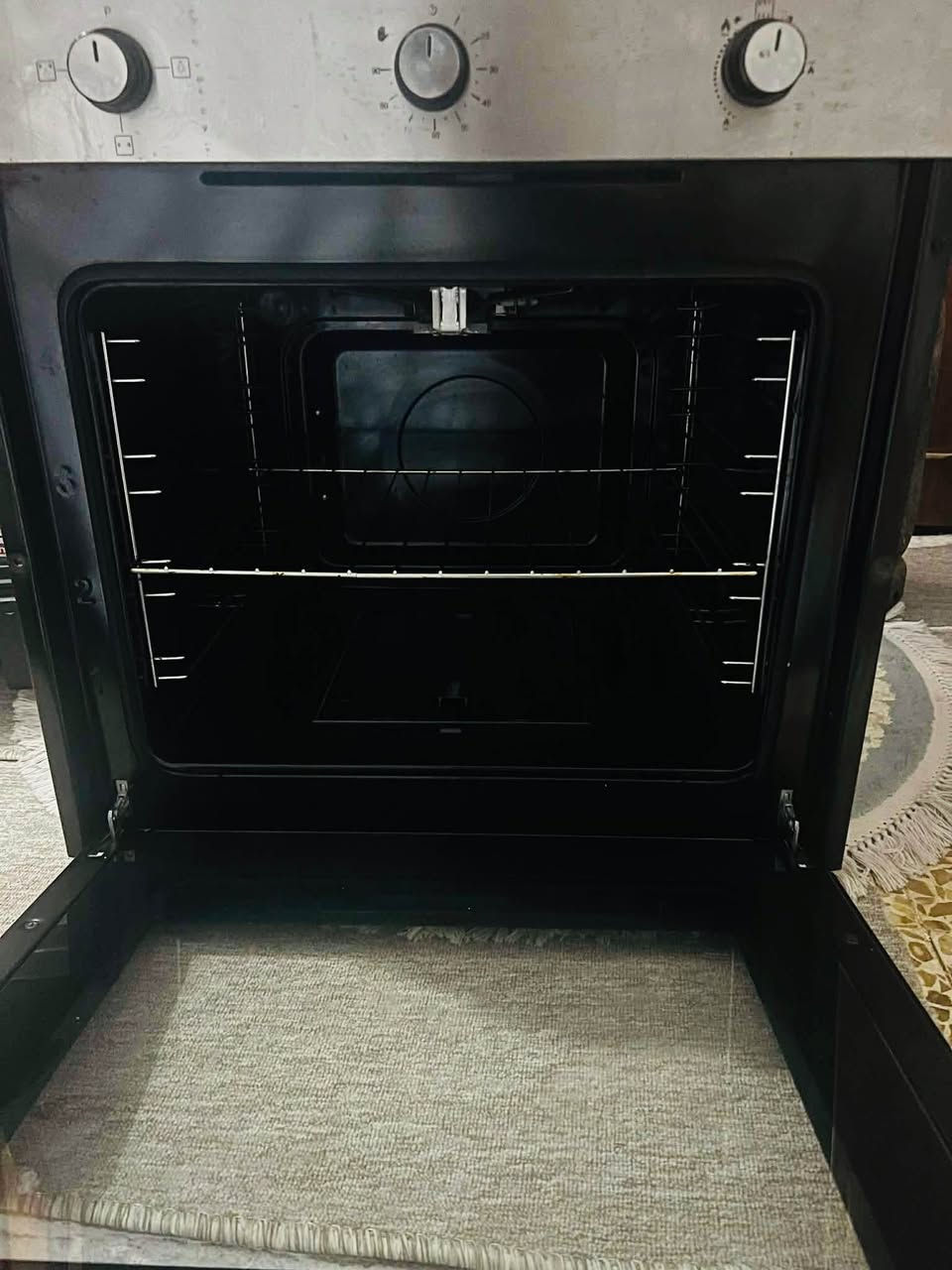 ئەم فرنە بە شەرت زۆر بەکار نەهاتوە ٣٥٠ هەزاری پێدراوە بە ١٠٠ دەیفرۆشێ 
ڕانیە Singapore


**إذا كنت صاحب هذا الإعلان وتريد حذفه لأي سبب، رجاءا أرسل رسالة إلى الدعم الفني**