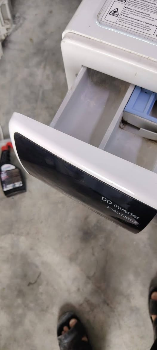 غسالة الجي حيل نظيف قليل مستخدم 10 كيلو ونص مبي عيب ضمان 4 أشهر مع النصب 250 الف


**إذا كنت صاحب هذا الإعلان وتريد حذفه لأي سبب، رجاءا أرسل رسالة إلى الدعم الفني**