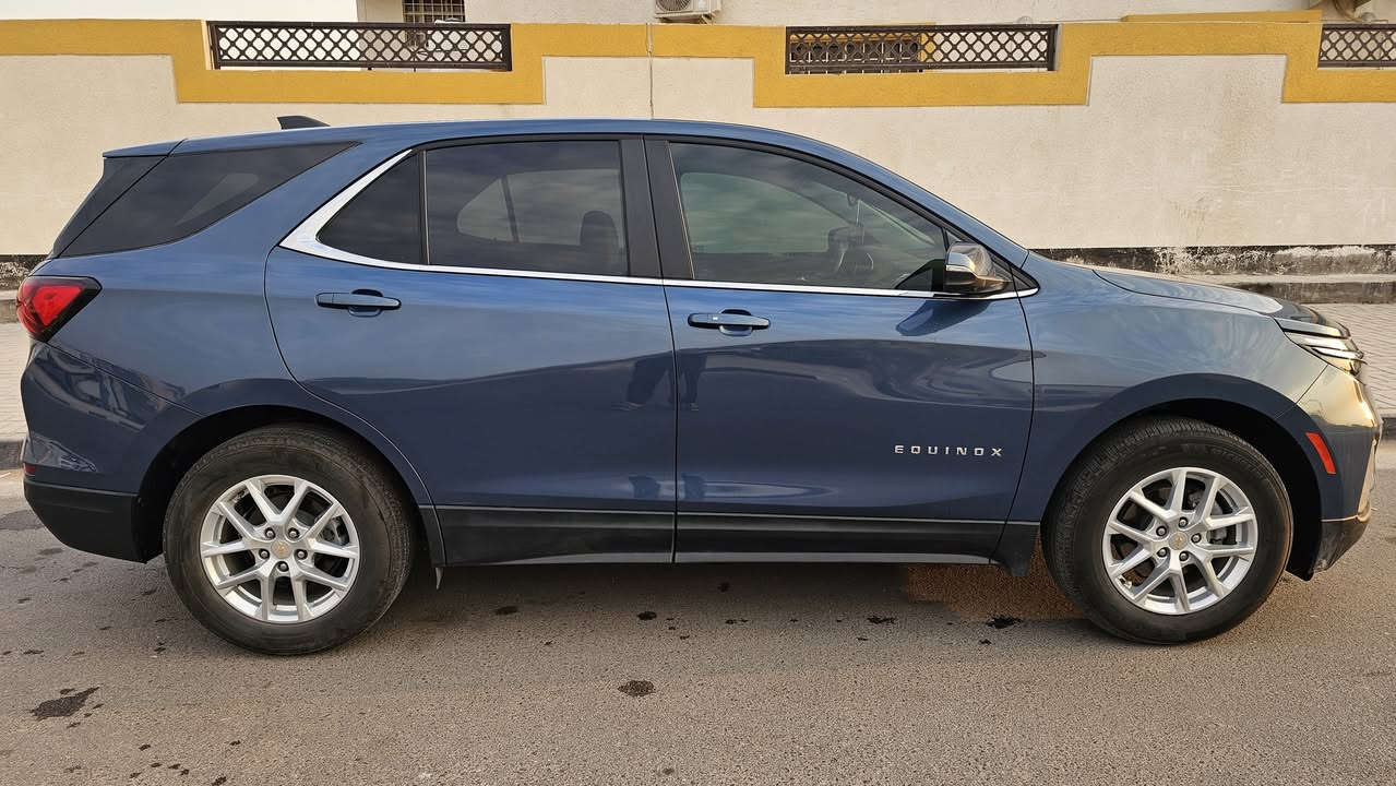 اكوينكس 2024 ايكوينوكس Equinox ازرق تركوازي LT
ماشيه قليل 11000 ميل
حادث خفيف بجم كبس فقط باب السايق مبدل تفصيخ
خمس كاميرات
حساسات امامية وخلفية
رادارات ونقاط عمياء
صندوق كهرباء
تشغيل عن بعد
رقم فحص حرة دخول جديد
مكان السيارة البصرة حي الخليج الجمعيات تترقم جميع المحافظات عدا الاقليم
رقم الشاصي 3GNAXKEG1RL198239
السعر 198ورقة.. السعر يعتمد على الحادث والمواصفات وعداد الميل
للتواصل *********** - ***********
