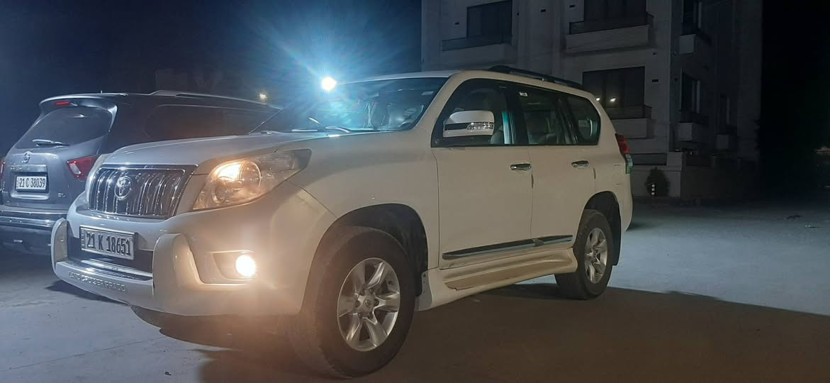 بسم الله الرحمن الرحيم 
تويوتا برادو خليجي موديل ٢٠١٠ مواصفات TXL فول فول مواصفات قبات مواصفات سيارة حلوة نضيف ماشاء الل سيارة اربع سنة بلبيت سيارة ب جناي سيارةحجم محرك ٦ سلندر مرغوب  سيارة فقط عداد ١٠٨ الف ماشي حقيقي كير محرك برغي مامفتوح لا تنقيص لا تبخير لا صوت ولا صرف كير محرك كفالة عامة سيارة دعامي امامي حتى دعامي خلفي كلين مكفول كفالة عامة لصبغ بارد تكحيل كل بشرت حتى دعاميات بدون صبغ بس بيها بابين طرف سكن مبدل بيلادي نفص لون نفص شركة اثر شخط بسيط شوية دوسة صبغ بس بمب بدون معجون بدون ارباك سيارة حيل حيل حلوة 
سيارة حتى ثنين بصمة شركة موجود حتي بصمة ثاني مامستخدم ماشاء الله سيارة سنوية بأسمي تحويل مباشر نفص اليوم تحويل سيارة سنوية جديد لحد ٢٠٣٠ رقم انكليزي جديد سيارة جاهز بدون اي مصرف تايرات جديد صدر امامي وخلفي بشرت مابي نقص تبريد مركزي ثلج تبريد ثلاثة مقطع مركزي ثلج سيارة دعامي امامي حتى دعامي خلفي نفص وضع الشركة البيلادي 
سيارة مواصفات، ،،،
سيارة كير اوتوماتيك داخل اسود بصمة فتحة كشنات جلد ثلاجة دبل اكسل فورويل ثنين بصمة شركة موجود اربع جامات كهربائي مراي خارج كهرباء مراي اشارة مراي شفت تحكمات ستيرن فوليوم بلوتوز تلفون خزن صوت كلوب شمسي حاسة لايتات عدسات بلاجکتۆر سبير جوة سيارة اربع ويل جديد سبير جديد ثلاثة قطعة تبريد مركزي ثلج بال صندوق مواصفات فول 
سيارة سعر ٢٢٥ بي مجال قليل 
بس ماشاء الله سيارة نضيف نضيف 
الموقع، ،،، سليمانية  داخل سليمانية مقابل مطار سليمانية
انت شراي اتصل رقم موبايلك  *********** 
*********** فقط واتساب موجود السليمانية, العراق
