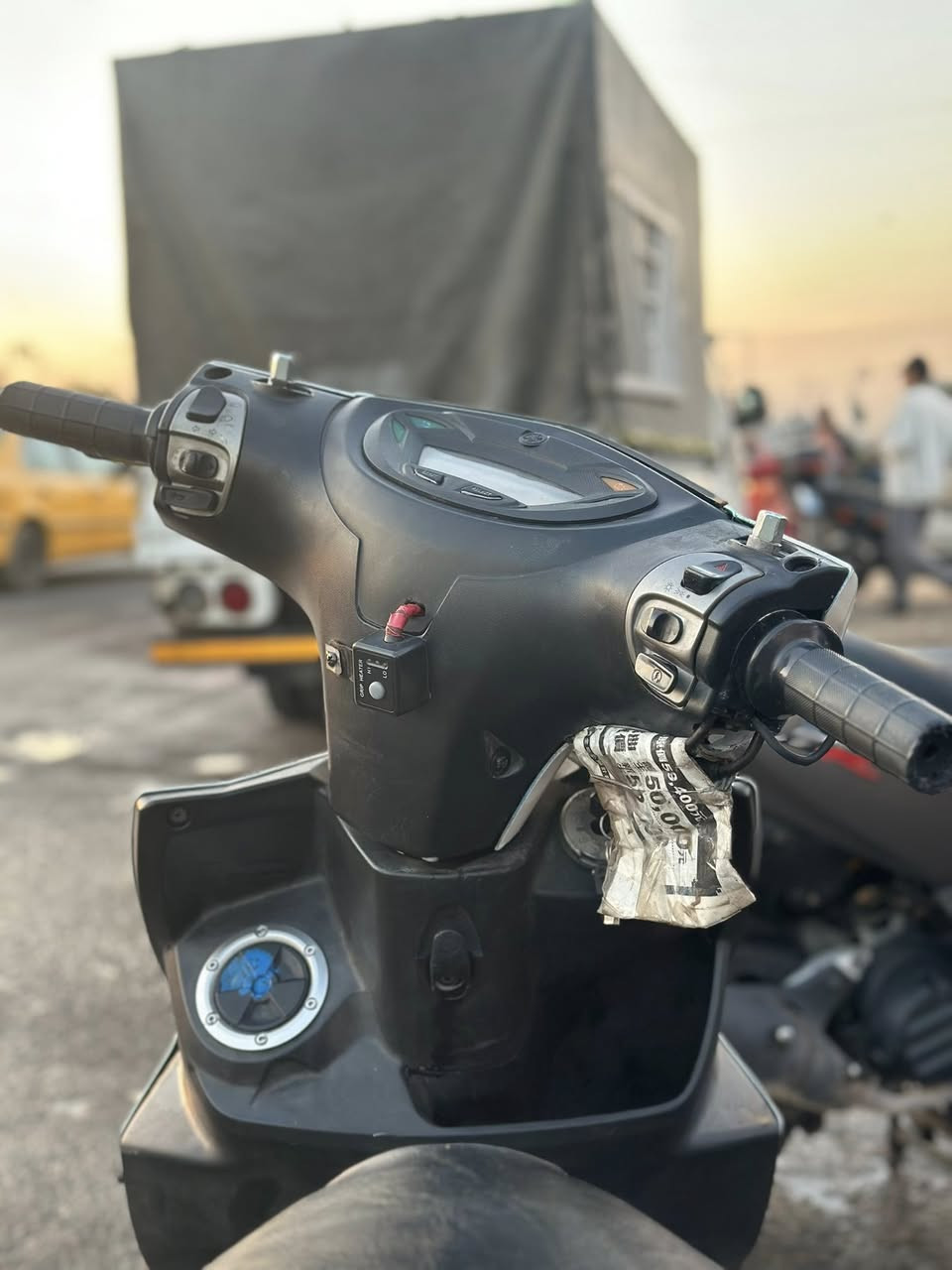 سلام عليكم جي تي ار فول كامله الدراجه الصبح ربع نكره المكينه فول ملاح وشلعه ومعدل هاون (وبيهه تدفأه بل يدات شرط متحس بل برد ) مكاني مدينه الصدر رقمي (***********)
