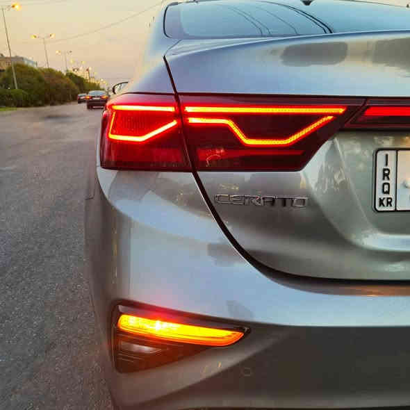 كيا سيراتو  ٢٠٢٠  وارد خليجي مواصفات Vip 

العداد 47لف كيلو متر

رقم اربيل جديد 
هزه جديده 
سنوية 2026 
باسمي تريد وكاله او تحويل 

المواصفات
____________

بصمة عدد ٢
بصمة  ابواب 
صندوق ذكي 
ويل كروم 17 عدد٥
زنون  عالي ناصي 
مراة جانبيه كهربائية 
اشارة  بالمرآه
لد خلفي امامي 
حساس امامي خلفي 
حساس اطارات 
شاشة كبيرة لمس 
نظام  كار بلي 
كامره دواره 
كشن جلد اسود 
داخل الابواب مطعم  بالجلد 
بلوتوث منفذ اوكس منافذ ١٢ فولت عدد ٢
منفذ شاحن كيبل  وعرض كار بلي  شاحن واير لس للموبايل يدعم الشحن السريع
ثلاث انظمه للقياده الاقتصادي والعادي والسبورت
تبريد خلفي امامي  بيانو  منفصل  
نظام تدفئة ♨ بالكشنات الامامية والخليفه 
لون سياره نفطي مطعم  من خارج بنيكل 
اشارة  لد امامي خلفي 
فتحة سقف تحرك باتجاهين
اضائة الداخلية  لد ٤ مصابيح 
محرك 1600 ناقل حركه AT مرغوب 
شفتات  ستيرين. جلد 
دوشمة ارضية سياره جلد

مكان سياره بغداد

للاستفسار اتصال ***********
