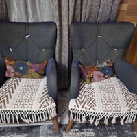 تخم قنفات ٨ مقاعد للبيع نظيف الاتصال ٠٧٨١٢٥٤٣٣٠٤