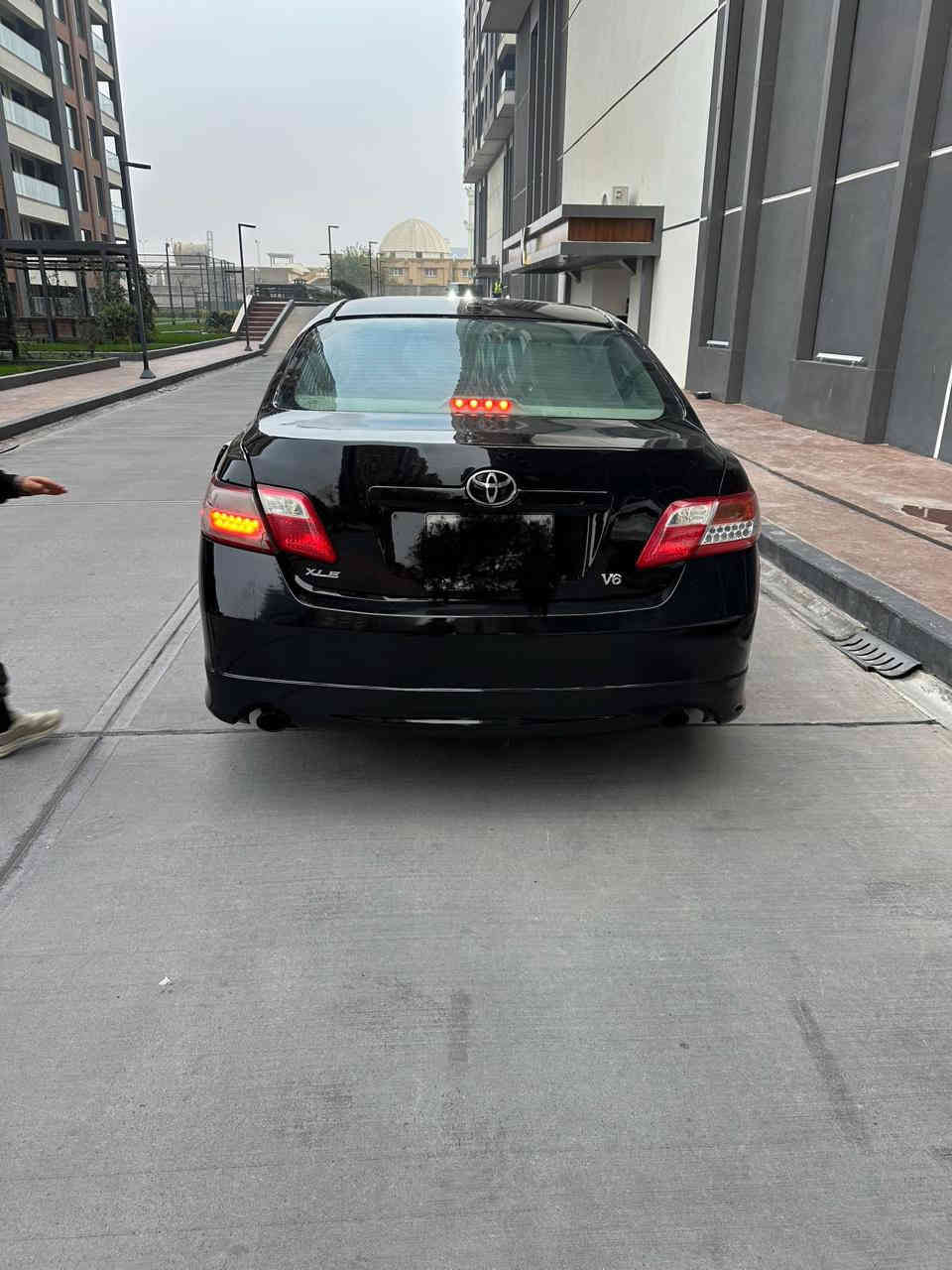 السلام عليكم اخوان
كامري موديل 2011 للبيع 
فول مواصفات فتحه سلايت 
سياره اصل اسبورت 
عدادات اسبورت 
كراسي كهرباء 
مقاعد جلد 
برده خلفيه 
شاشه وتبريد لمس 
مكينه 6 سلندر 
تخم تاير حداديه مكينه كير كله جديد 
السياره صبغ عام 
تحويل وكاله بشرط 
السعر 78 
للاستفسار *********** البيع فقط
