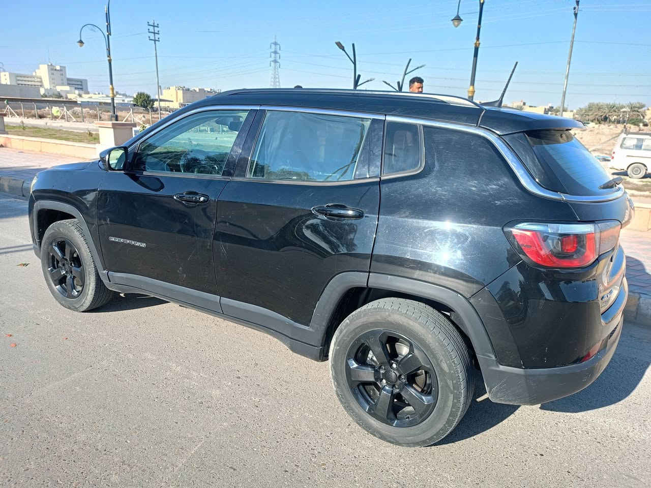 السلام عليكم ورحمة الله
سياره كومبارس مديل 2018 امريكي حادث جملغ مبدل وبنيد 

رقم بغداد بسمي تحويل ثاني يوم 

مكينه 2400 سياره فول ماعده الفتحه 

مكان كوت مركز مدينه 

*********** اتصال ع رقم

مكلف بلنشر
