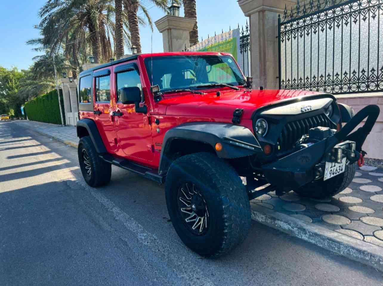 رانكلر موديل ١٦ فول تزويد اصلي من كنده ماشيه ٩٤ حادث جاملغ وشويه من البنيد سعر ١٨٥ وبيه مجال بسيط رقم تليفون ***********
