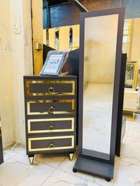 للبيع استفسار حجز وتساب 07877266947