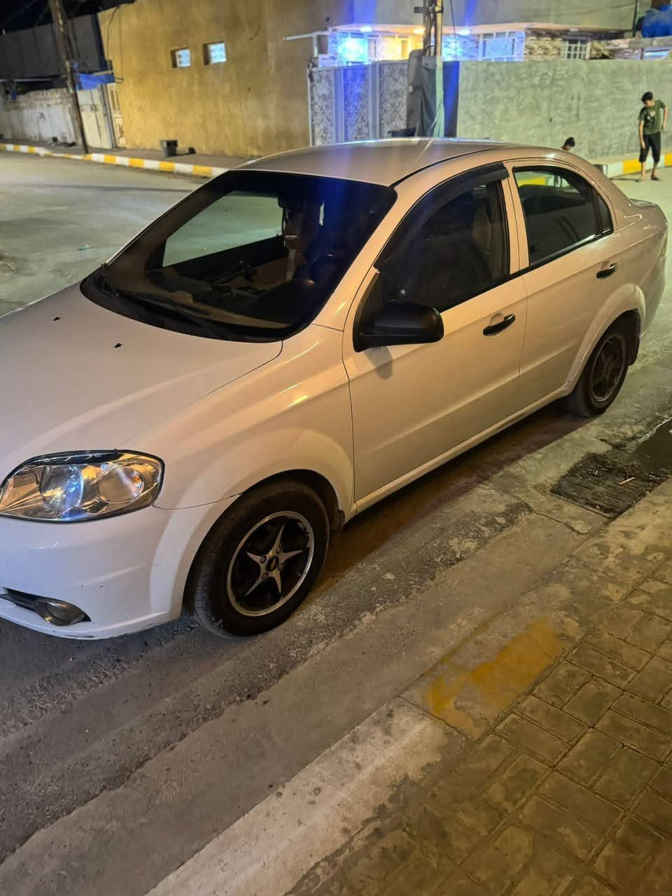 السلام عليكم
افيو للبيع موديل ٢٠١٦ خليجي  رقم بغداد بيها فقط خشم البنيد صبغ شبر مكانها قضاء الدجيل  سعرها ٨٦ 

شاشة أندرويد 

كامله خلفيه 

ويل كب نجمه 

محرك مفتوح ( مو مسكر) 

خليجي شركه عامه 
ترجم مراوس بسياره أكبر وانطي فرق  

 للاستفرار خاص أو اتصل ***********
