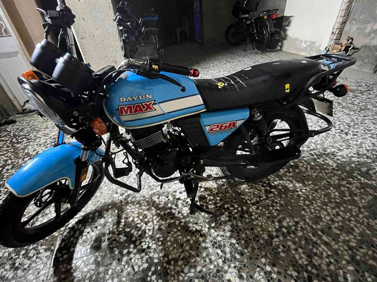 السلام عليكم دايوان للبيع موديل 2023 رقم وسنويه كربلاء مداور ثاني يوم النضافه شوفه عينك ماعايزه شي الدراجه اتصل ع رقم وانطيك التفاصيل اكثر ***********
