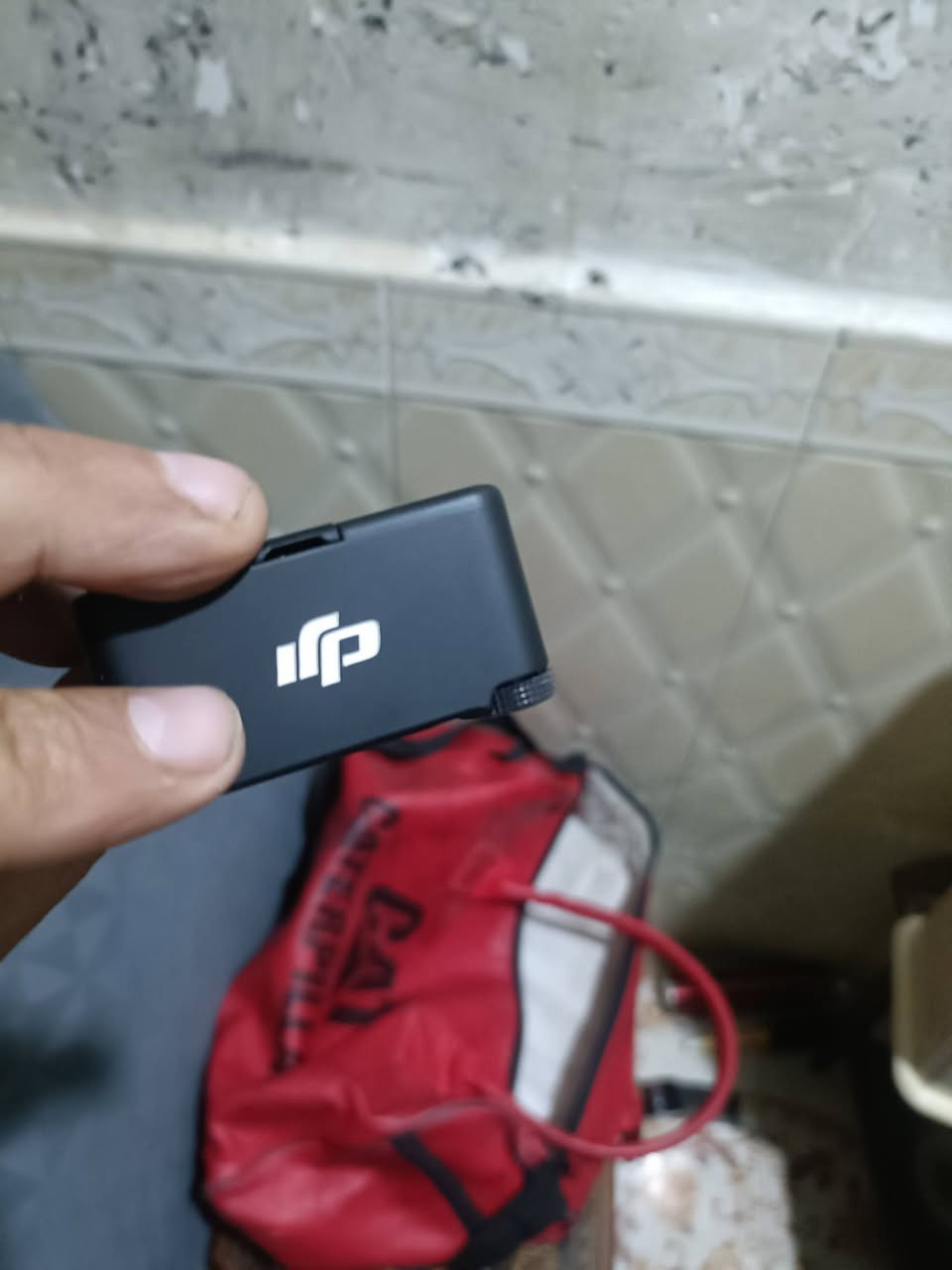 dJi  تو للبيع نك مايك
السعر ٢٥٠ قفل 
المكان ناصريه 
هاتف ***********
