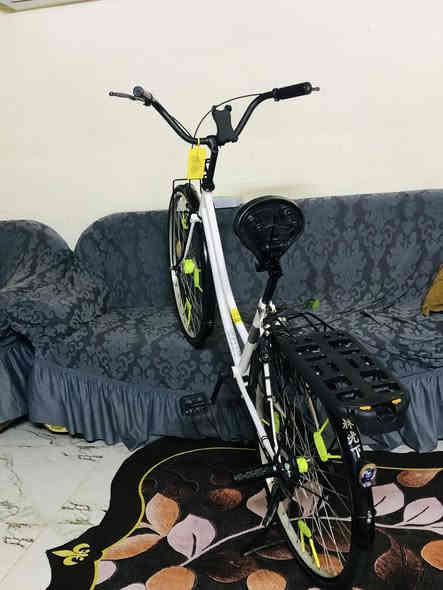 سلام عليكم بايسكل موديل١٤للبيع مال بالة ماصار سبوع من خذتة للبيع ب١٤٠وبي مجال حك جية المكان بغداد جسر ديالة فلكت سلمان باك واتساب***********
