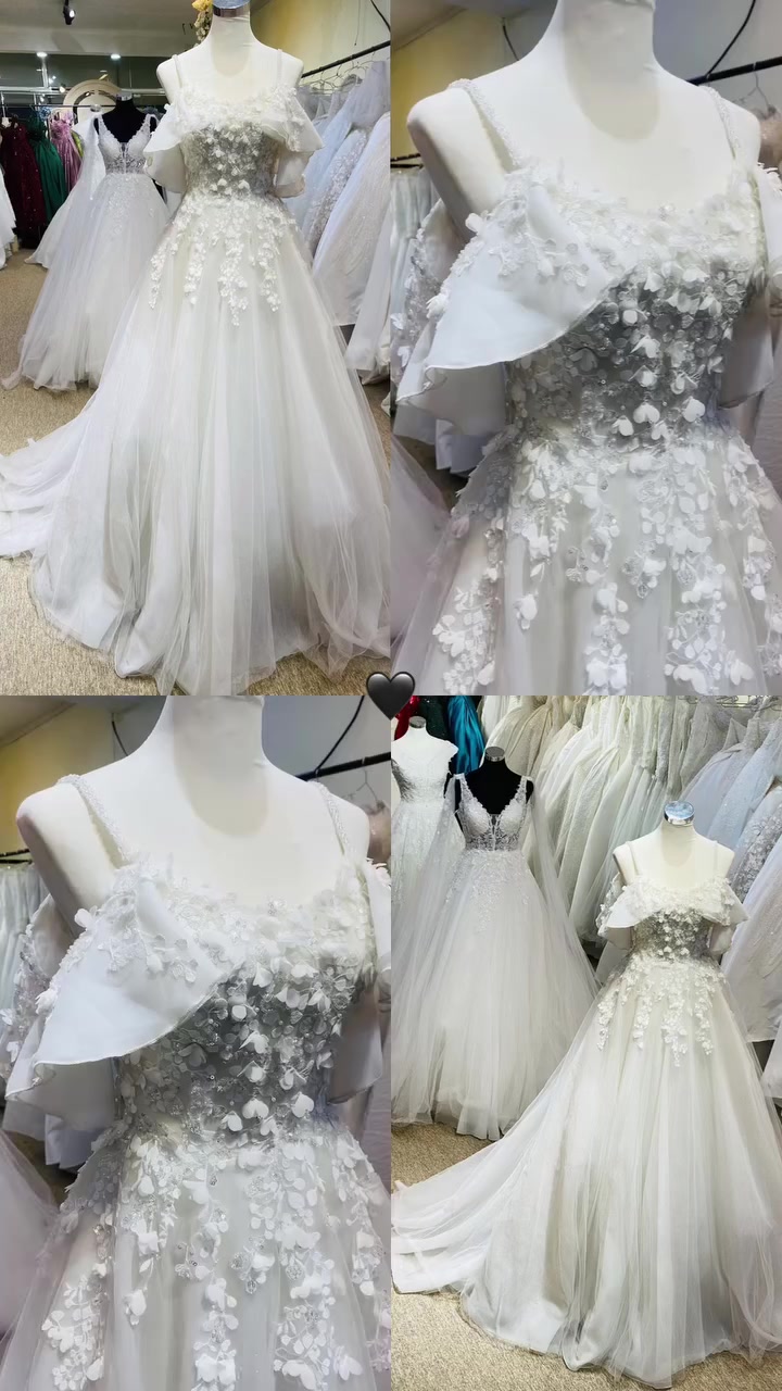 جديد وحصري 
بضاعة تجنن وتصميم مميز 
عفك شارع المحيط مجاور مارينا مول ومقابيل مول الحافظ 
بأدارة مستحضرات احمد الجناحي


**إذا كنت صاحب هذا الإعلان وتريد حذفه لأي سبب، رجاءا أرسل رسالة إلى الدعم الفني**