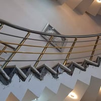 بيت للبيع مساحه 150متر بناء درجه اولى عنوان شهداء السيديه شارع عواصه ق...