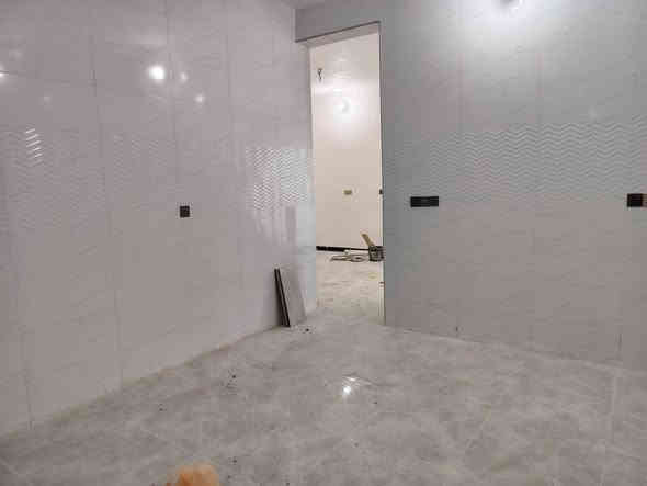 يالله سلام عليكم دار للبيع بغداد المدائن خلف قاعه أوسكار زراعي التصنيع الأساس رفت يتكون من غرفة نوم وصاله استقبال مطبخ صحيات داخلية خارجيه مساحه الدار ١٥٥ متر واجهيه ٨ ونص ونزال ١٨ بيت بعده ممسكون حديث خدمات كامله تبليط كهرباء ماء قريب كلش على مدرسه الرواد الابتدائية السعر ٧٥ وبي مجال للشراء للتواصل اتصل على الارقام *********** أو *********** وات ساب
