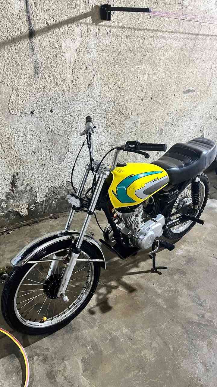 السلام عليكم سي جي اوراق للبيع موديل 11 معمره جديد سعر 750 مكاني بلزبير ***********
