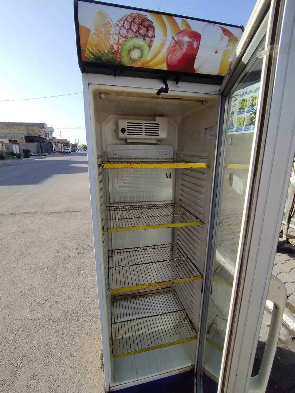 برادات العدد 2-مجمدات 2 ميز زجاج الطول مترين ولعرض 60 ولميز لزغير متر طول ولعرض 30 مكاني ديوانيه مركز ***********
