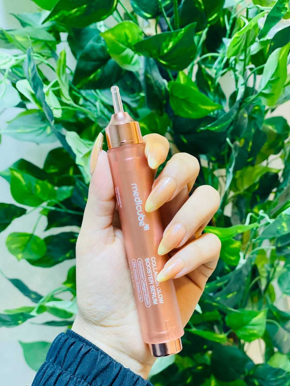 🫣🩷السيروم المعزز ب الكولاجين من ميديكوب الكوري 😱❤️‍🔥*وصل

*✨ سيروم تعزيز الكولاجين من Medicube - الحجم 15 مل*
*سر الإشراقة الشبابية في قطرة*

*سيروم فعّال يمنح بشرتك مظهراً مشرقاً وممتلئاً بالحيوية، بفضل تركيبته الغنية بالكولاجين المهدرج عالي الامتصاص، النياسيناميد، ومستخلص بروتين الحليب.*
*💧 ترطيب عميق، 💪 مرونة أقوى، و💡 إشراقة فورية – كل هذا في عبوة مبتكرة تحفظ الفعالية وتمنحك الجرعة المثالية بكل سهولة.*

*💖 مثالي للبشرة الحساسة،*
*ويعزز ملمس البشرة ويجددها من الداخل للخارج.*
*جربيه وامنحي بشرتك لمسة شباب لا تُقاوَم! ✨*

*مزود بآلية زر ملتوية وحاوية خالية من الهواء، يضمن هذا المصل توزيع الكمية المثالية مع كل استخدام، والحفاظ على النضارة والفعالية للحصول على نتائج مثالية🔥*

*ترطيب عميق بمكونات متميزة🤫✅*
*تم تركيبه باستخدام النياسيناميد ومستخلص بروتين الحليب والكولاجين المحلل، يوفر هذا المصل ترطيبًا مكثفًا بينما يعمل السيراميد NP على تقوية حاجز الجلد+تقليل الخطوط الدقيقة وتوحيد لون البشرة للحصول على بشرة ناعمة ومشرقة‼️

السعر 12الف
توصيل 4الف كل محافظات


**إذا كنت صاحب هذا الإعلان وتريد حذفه لأي سبب، رجاءا أرسل رسالة إلى الدعم الفني**