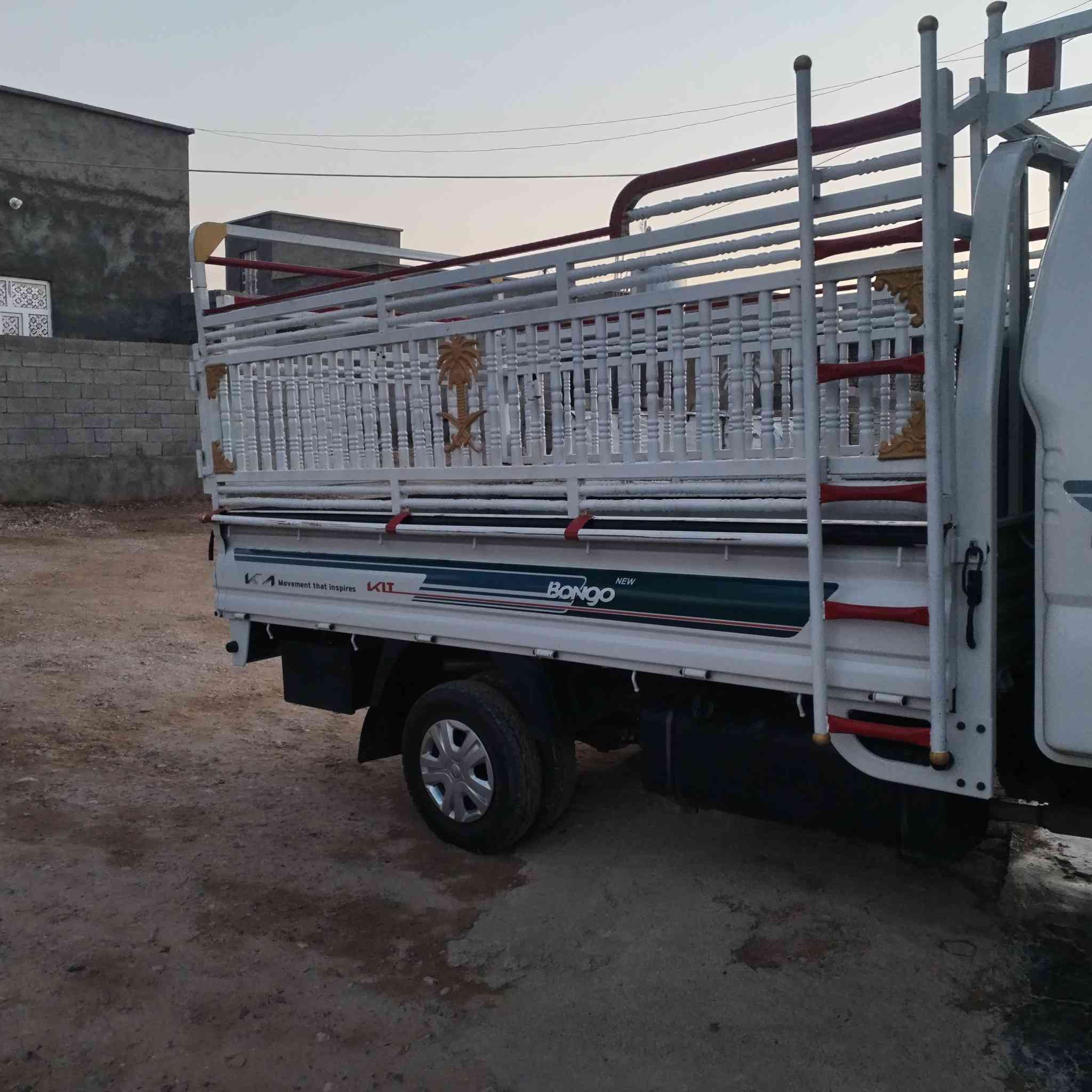 سلام عليكم عندي محجل كيه قرده للبيع في الرمانه البعبيد السعر ٥٠٠ بي مجال أبو ناركيله ***********
