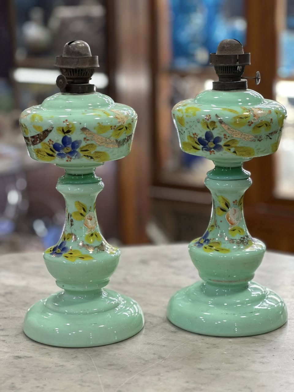 لآلات عدد 2     
صناعة قديمة جدا جدا  
-  بلور روسي او بالين ( بدون اي ضرر )      
- العنوان / بغداد / الكرادة /  شارع سلمان   
   فائق  (  مجمع بازار انتيك بغداد)  
   الطابق الاول  
  للاستفسار اكثر الاتصال لاستفسار اكثر الاتصال 
  ***********        
  *********** 
واتس اب او فايبر او مراسلة الصفحة.
