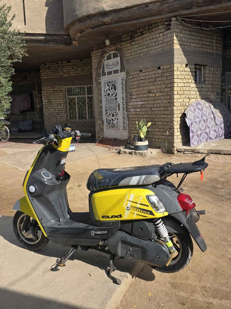 السلام عليكم بوليس مصطره للبيع موديل 12كفاله عامه ختم جمع قطعه بيهه وي لمكينه بحاله الوكاله بيهه صدر ووياله وصالنصه وغراض نوام كله اصلي السعر خاص وهذه رقمي***********
