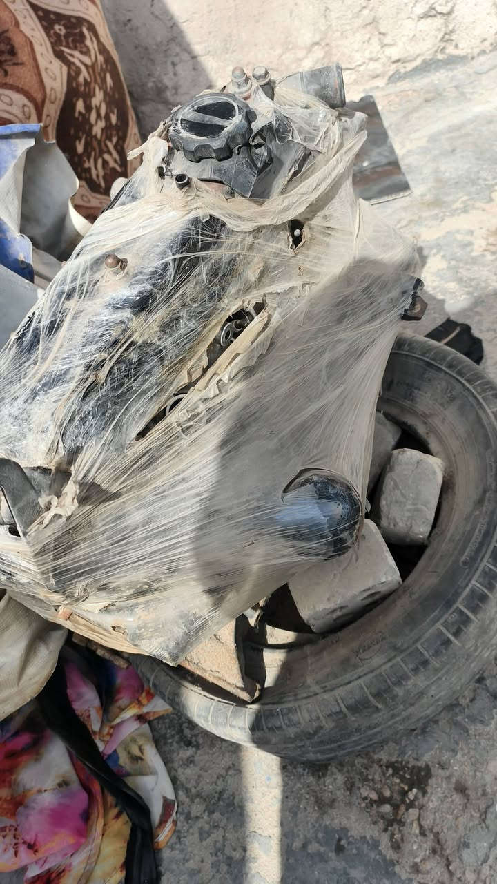 السلام عليكم مكينه فاتون للبيع مقفوله سعر 650 وبيها مجال***********
