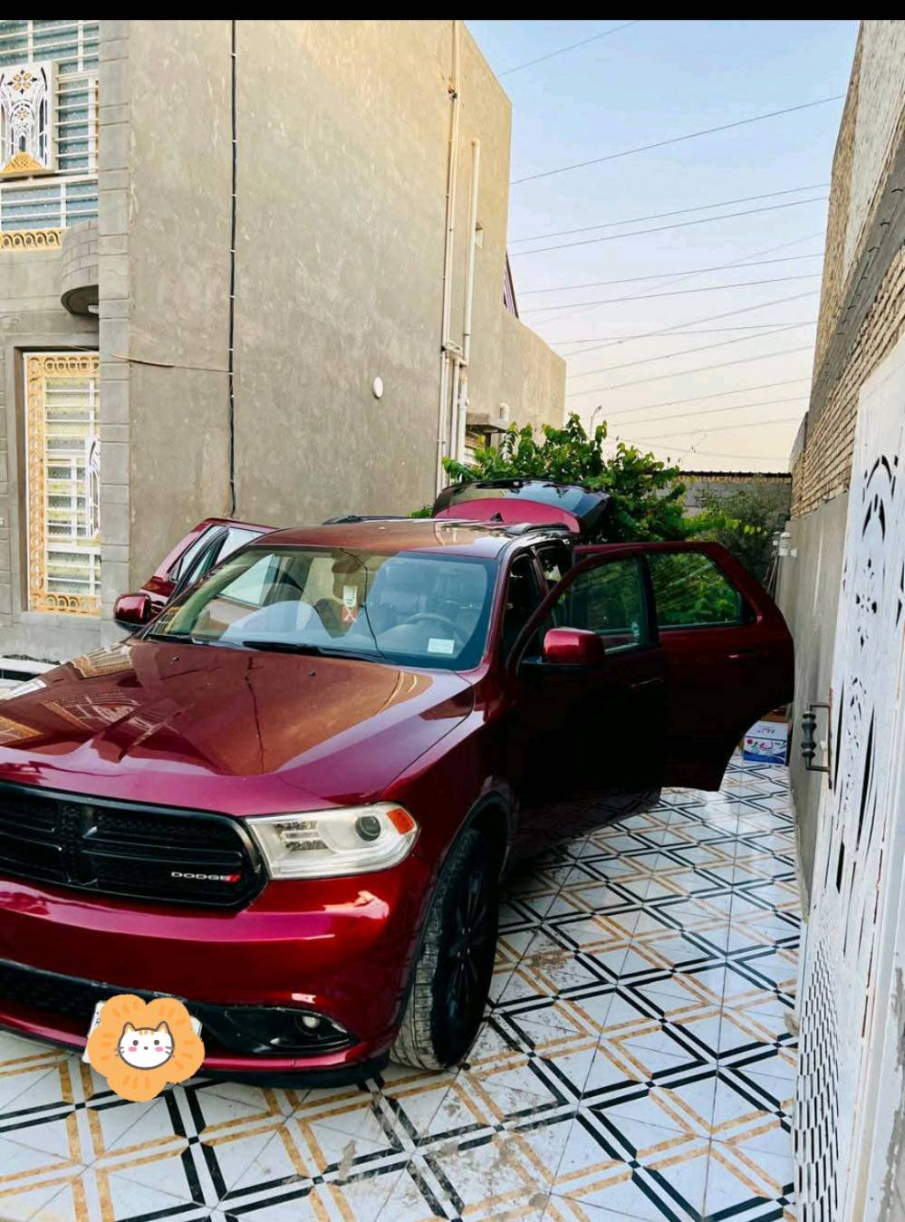 السلام عليكم  دودج دورنكو 2019

المواصفات رقم بغداد  مشروع وطني 
ماشية 117
1- محرك 6سلندر 3600بخاصية توفير الوقود ECO
2- بصمه + دخول 
3- حساسات خلفيه اصل مع خاصية اوتو ستوب 
4- لايت زنون
5- مع تحرك المرايات الجانبيه عند الرجوع الى الخلف حسب التحكم 
6- ويل كب حجم 18 . طخم تايرات حديث
7- نظام صوت ٧ سماعات داخل السياره 
8- تحكم ستيرن كامل امامي وخلفي 
9- شاشه دشبول لمس كبيرة متكاملة الأيعازات . وشاشة ٧ انج
معلومات السيارة والعطلات
10- نظام AUX + Bluetooth . نظام ملاحة GBS + ذاكرة ميموري كارد موضعي + UBS
11-مانع تزحلق (انزلاق )
12- تبريد ٤ قطع اكثر من 10 منافذ
13- الكشنات جلد 6 راكب غرفة منفصل VIP
14- كاميرا خلفية دواره HD
15- اظهار ضغط الهواء في الاطارات ومعلومات السياره الكترونيا مثل كمية دهن محرك الوجه ودرجة حرارة المحرك والكير والزيت وضغط الزيت الكتروني