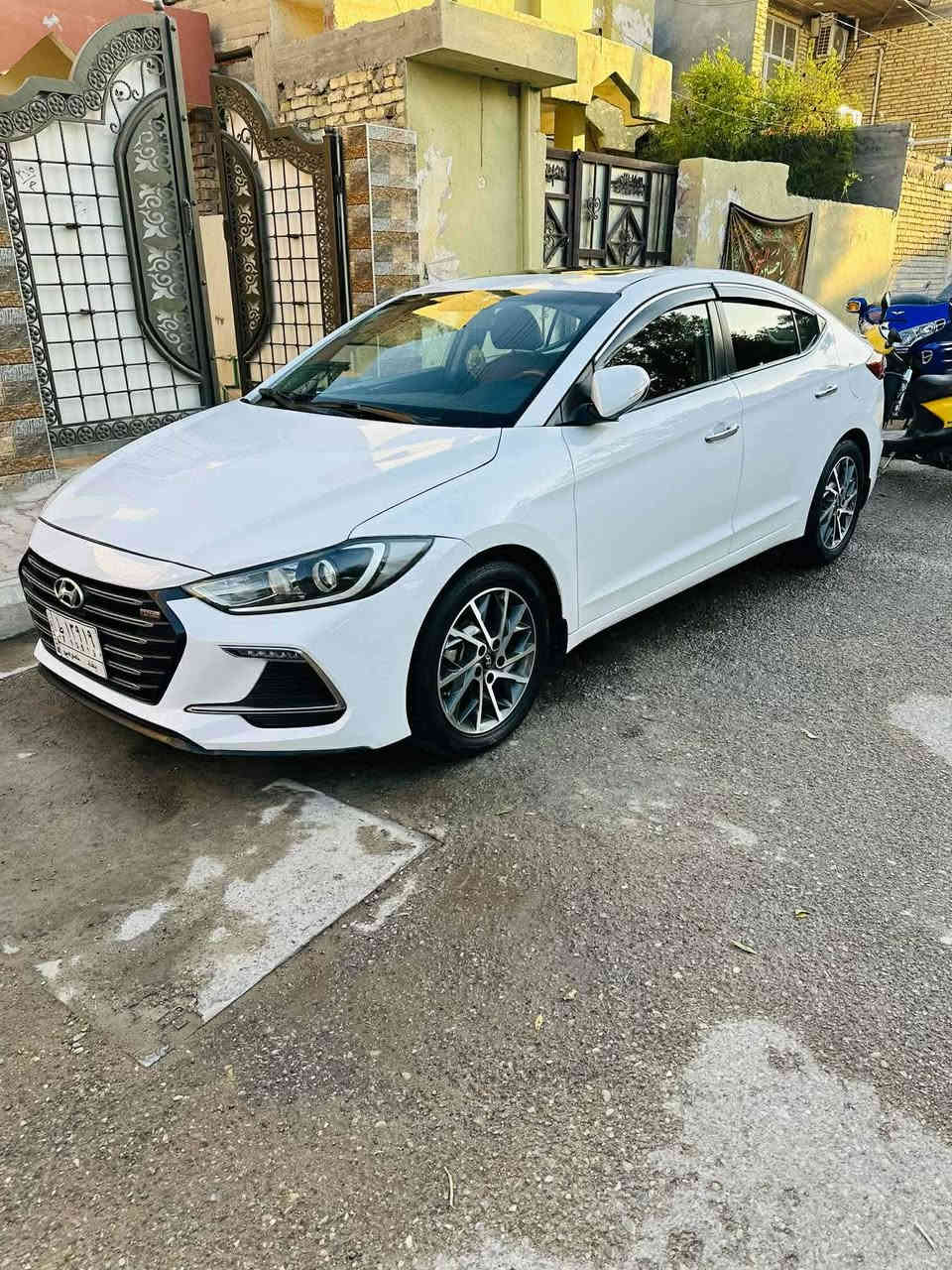 ياالله
للبيع النترا 2019 خليجي سوبر 
فول عده البصمه سونر مرفق مع الصور مكانه واسط الشهداء قرب معمل الأرقام
سياره جاهزه من كلشي استعمال بيت السعر ١٦٠ وبي مجال قليل *********** محرك ٢٠٠٠ وكير مكفول ورقمه بغداد بسمي مشروع وطني
