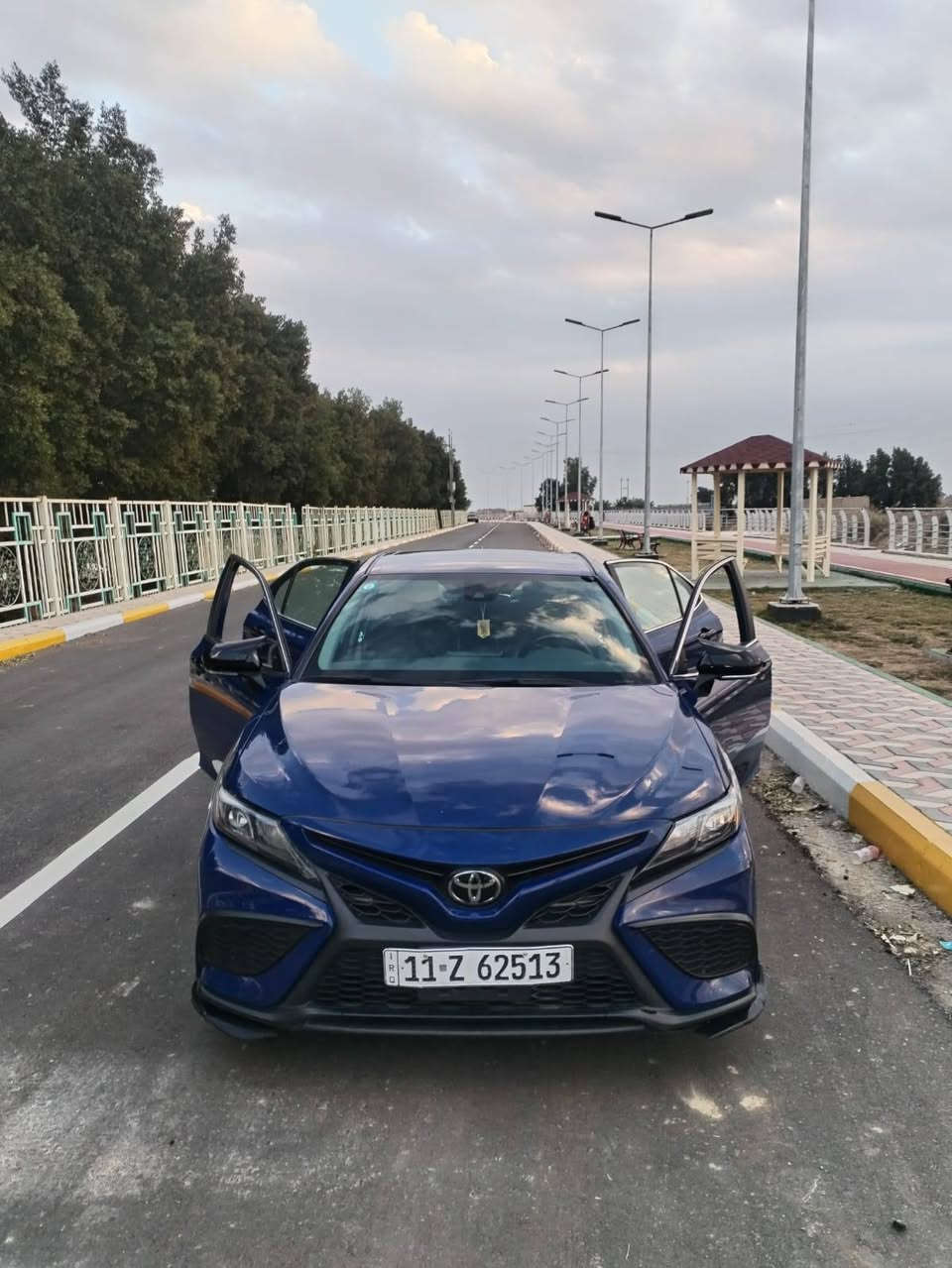 سياره للبيع
النوع كامري 
رقم بغداد
ماشيه 22 كم 
الموديل 23
المكينه 2500
معروفه مواصفات SE
وصور الحادث مرفوق بلمنشور
للإستفسار ***********
