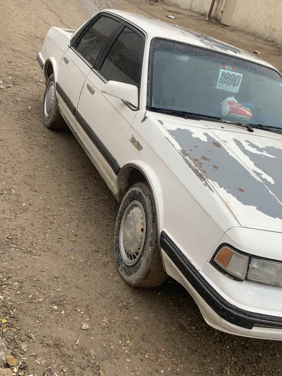 السلام عليكم اولدز 1990 بأسمي رقم مميز  تحويل ثاني يوم محتاجه مشط وصبغ بس كلههه ع البلاد سنوية لل 31 رايدهها 40  مكاني سامراء رقم الهاتف ***********
