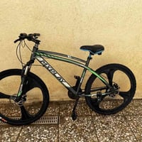 للبيع سعرة 100 بحي الجامعة  للتواصل 07863485975