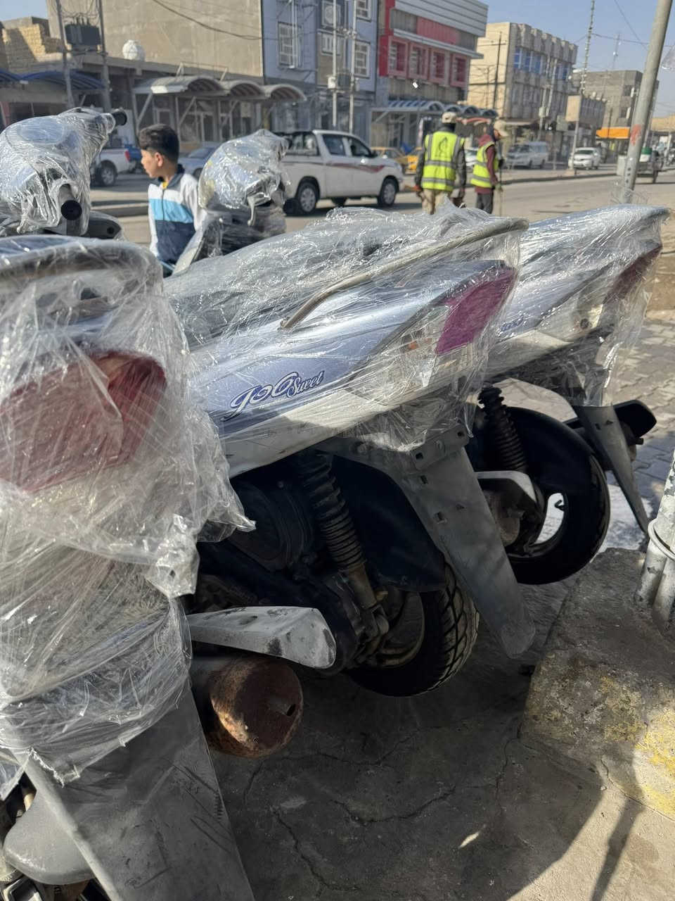 ماكس منغولي حاوية  ع 950,000 
بحري اسود رصاصي مع تبديل الدهن 
شرط المحرك كهربائيات كفر ختم واحد 
سماوة سايدين حي الحكم مجاور صيدلية العين 
(***********)
