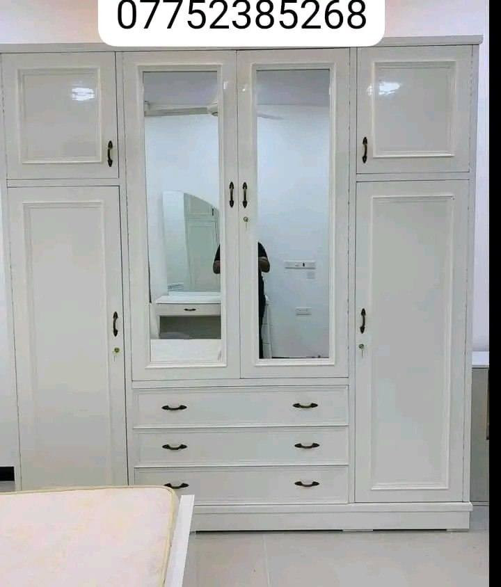 عروض وتخفيضات بسعر المعمل 💥
.
#ملاحظة :: جميع الصور محفوظة بيع اثاث قنفات احذرو من الصفحات الوهمية تسحب بصور وتنشرهن / جميع الصور شغل معملنا الخاص 
.
يتوفر بالالوان الصاج و الابيض علما النجارة عراقية 
.
#ملاحظة :: عدم ذكر الاسعار لاختلاف الموديلات 💥

للحجز والاستفسار مراسلة الصفحة او واتساب او اتصال ع رقم ***********
.
 (كناتير / بوفيات / جرابي / ميز مراية / غرف نوم)
الشغل نجارة عراقية / خشب عراقي
.
التوصيل والشد مجاني لجميع مناطق بغداد 🚛
