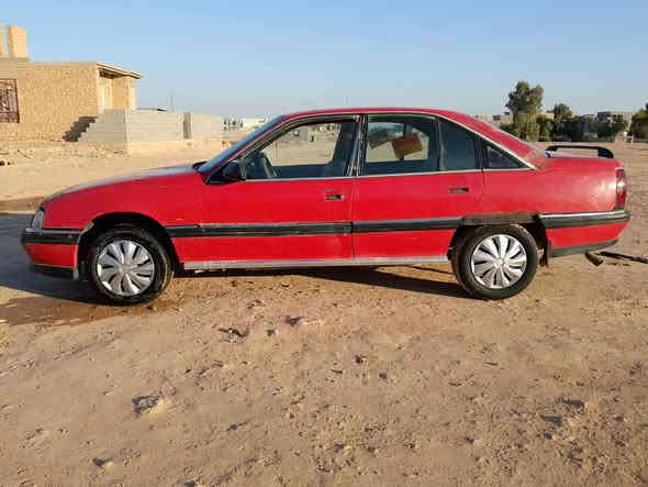 بسم الله
وميكه حديده موديل 93 سياره جاهزه محرك وكير كل جديده السعر 
8 ورقات
رقمي ***********
