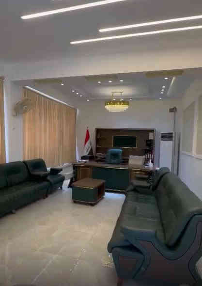 طابق ثاني للايجار يمكن ايجاره مكتب او عيادة او صالون مساحة 80 م مجهز بديكورات وانارة حديثة بناء 2023 للاستفسار 

‭0772 364 7288‬
