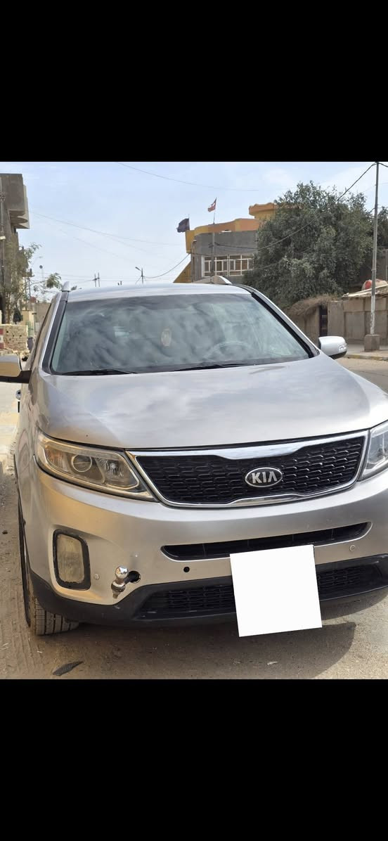 كيا سورنتو  14  وارد  امريكي 
4سلندر 5راكب رقم  بغداد دولي بأسمي
 مداور مباشرتا مكان السيارة
 الديوانية قضاء الحمزه الشرقي 
السعر ١٣٠ السونار موجود مع الصور 
الاستفسار ***********

