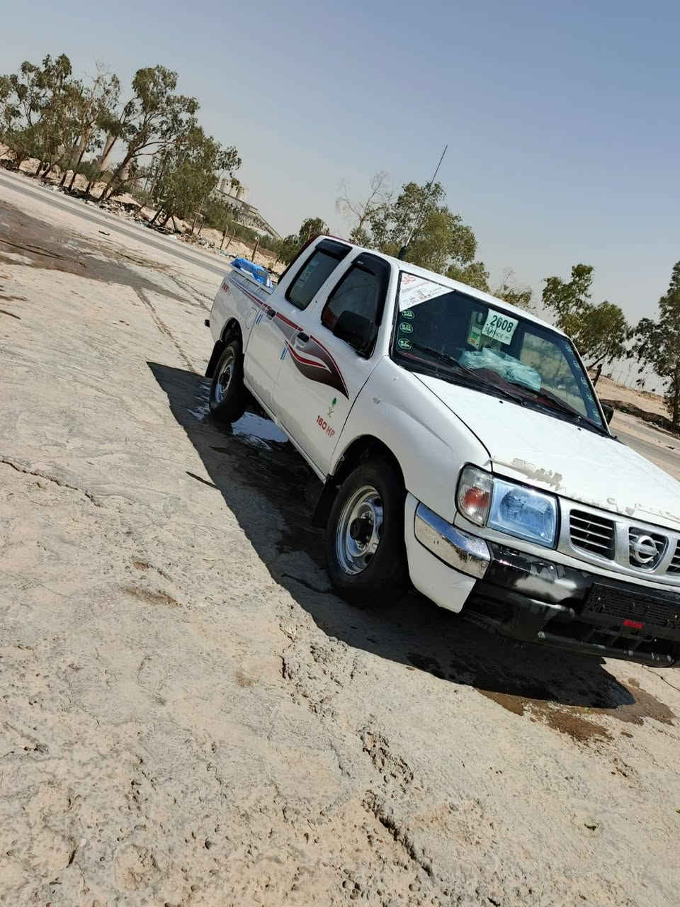 سلام عليكم بيكم شبوط موديل 2002 جاهزه من كلشي محرك وكير بصندوك شرط حداديه تخم تاير ستوني شاده دوشمه فراش يعني برغي ماذب عليه مال جناي متعوب عليه مال مزاد وزات الداخليه كتاب موجود وكاله عامه بسمي سعر 52 وبيه مجال مكاني نجف الاشرف ***********
