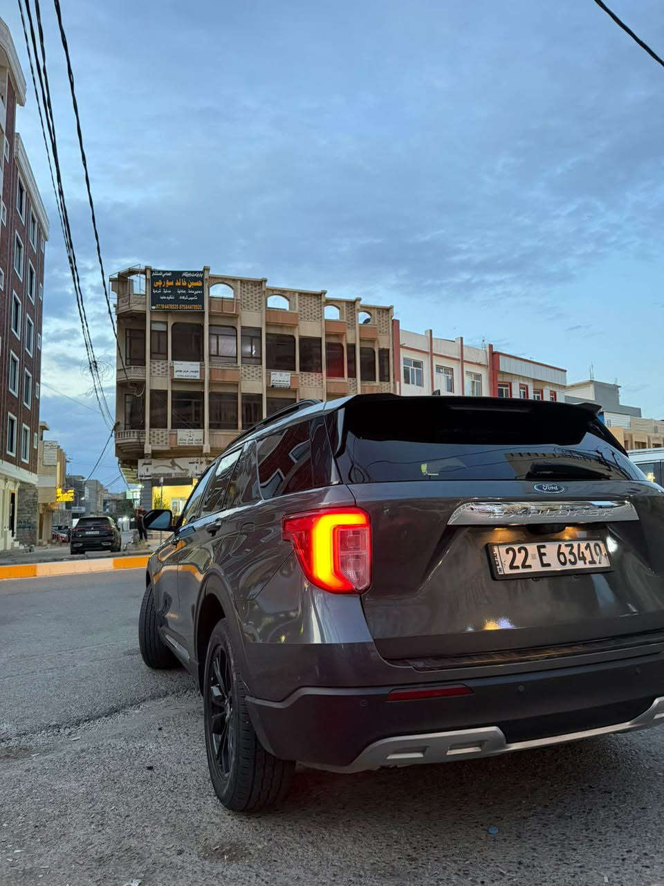 Ford Explorer 2020 XLT
2.3L TERBO ECOBOOST V4 
‏165,000Km 
گێڕ مەکینە کارەبای بە شەرت 
فولە بەس پانۆراما نیە
کوشین VIP
تەنها قەپاغ سندوق بۆیاخە وێنەی دەعم داندراوە 
پەڵەیەکێش pdr هەیە
نرخ : 215$ مجال
شوێن : هەولێر

1FMSK7DH3LGB35251

0750-122-6666       
0750-890-0269      whats app-viber أربيل, العراق
