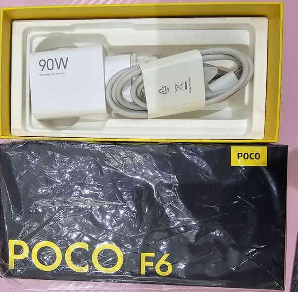 السلام عليكم 
بوكو F6 سعر الجديد ماله530 الف
 مستعمل قليل نضافه 95
ذاكره 512
ملحقات كامله شاحن 90 واط
السعر 400
 مكاني الزبير/للتواصل واتس اب او اتصال/*********** الزبير
