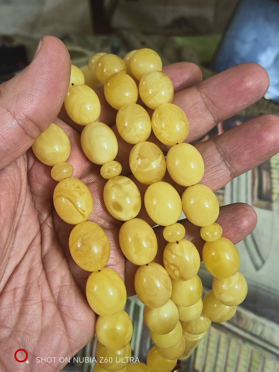 مسباح كهرب كالينغرادي بيض حمام مال شيوخ وانتو كلكم شيوخ
الوزن 125 غرام
عدد الخرز 51 خرزة
قياس الخرزة 18×15 ملم
السعر 1800 دولار
الاتصال على الرقم ***********
