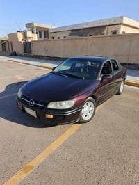 أوبل بزون • ١٩٩٢ • مكينة ٢٫٥
