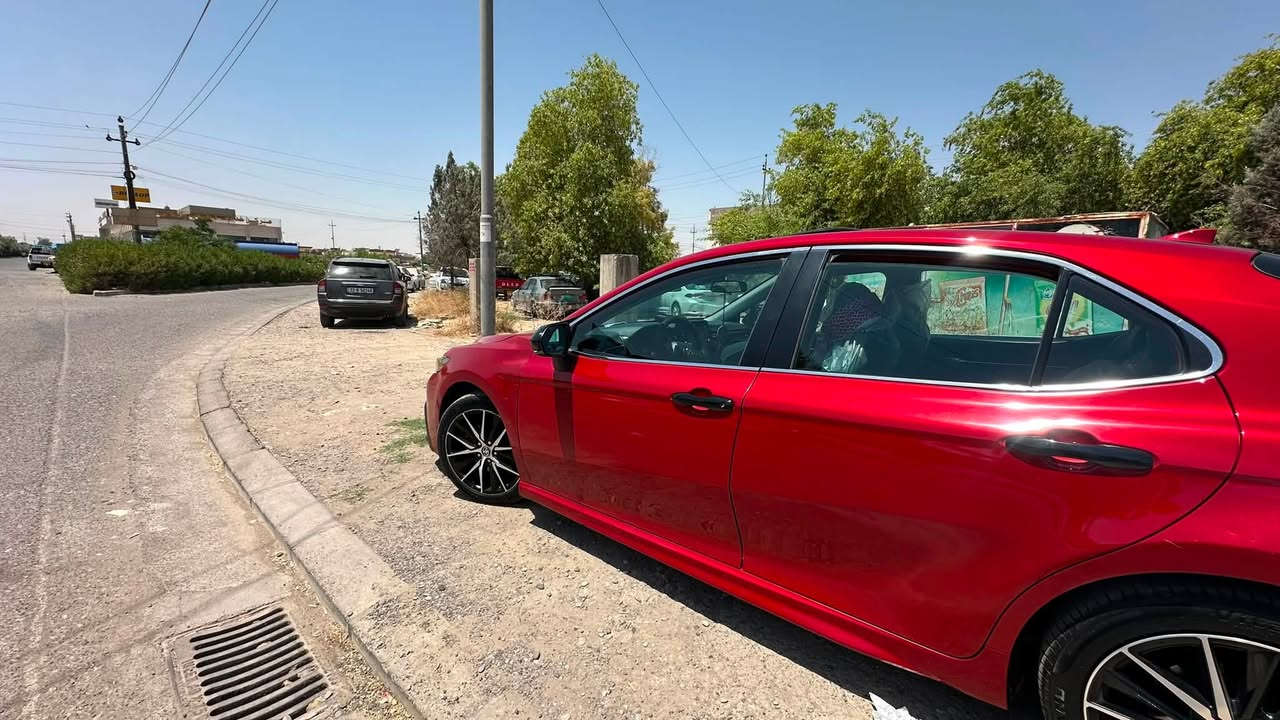 camry 2021 se فول
‏camry 2021 se فول 

قبل كلشي بيها صفحة كلير امريكا  👍🏻

تحكم ستيرن شفتات 

تحكم ستيرن كامل سستم  

رادارات خلفيه اماميه جانبيه 

تدفئه تبريد ستيرن وكشنات

فتحة سقف 

شاشه كاربلاي كامله

اي نقص مابيها سياره تحويل ثاني يوم 

مكاني اربيل 

سياره فول فول عدا فقط بصمه فقط. 

داخليات نظيفه وكلشي شغال

رقم هزه. سنويه كاملات

رقم واتساب : ***********
