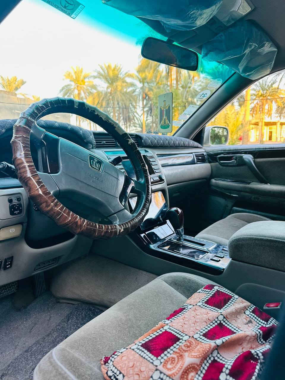 موديل 2000
رقم كربلاء 
مكينه ديفور الكبير 
3دكم
كشنات كهربائي
برده خلفيه
حدادايه زينه
لاكصه ولا نقل ولا عيب شرعي
وصوليات كامله مكفوله 
تحويل بسم المشتري مباشر
سعر 130 وقابل للتفاوض
***********
