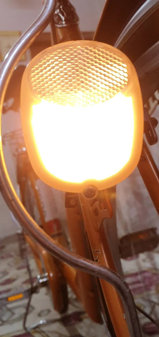 باسكل 🟧 ياباني 🇯🇵
حجم 26 🚲
بريكات أمامي وخلفي شغالة
حساس لايت 🔦 ثلجي شغال
قفل 🔐 سكان + قفل 🔐 ورا شغال
جرس شغال 🔔
باسكل نظيف مال حاوية
اللون برتقالي 🍊 مميز
📍 المكان: الناصرية – قضاء سوق الشيوخ
💰 السعر: 90 ألف
يوجد خدمة توصيل 🚚 لناصريه فقط 
التواصل خاص سوق الشيوخ, ذي قار


**إذا كنت صاحب هذا الإعلان وتريد حذفه لأي سبب، رجاءا أرسل رسالة إلى الدعم الفني**